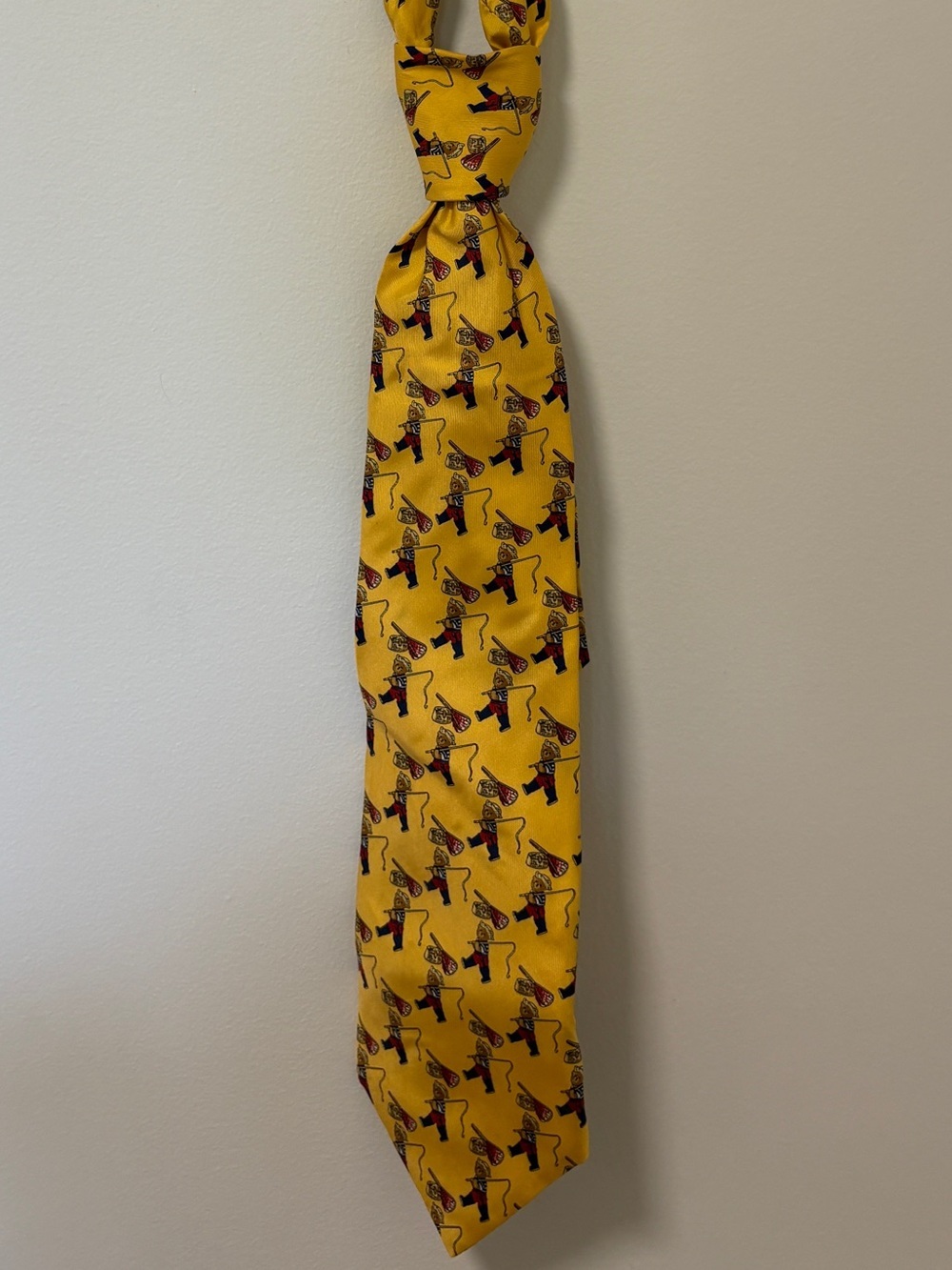 Vintage Silk Tie Old River Bear Fisherman Fishing Mustard Yellow Father’s Day